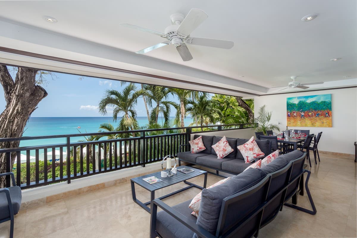 Coral Cove 5, Shutters
